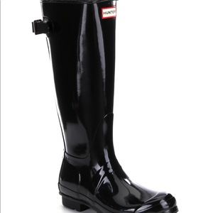 Shiny Black Hunter Boots